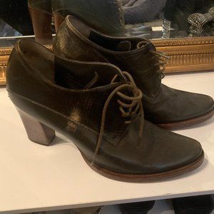 Miu Miu Size 37.5 Green Lace Up Heeled Oxford
